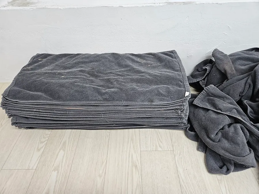 칼각 폴딩 · 2중 패킹 · 배송 장면