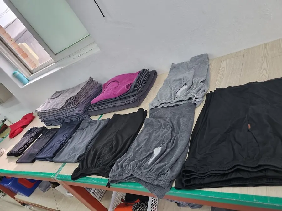 기업 수건 세탁 작업 사진